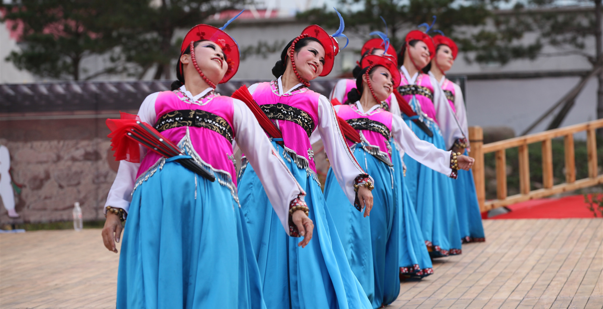 朝鲜传统女性图片素材-编号15132217-图行天下